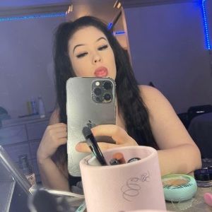 Meet your Posher, Lacey